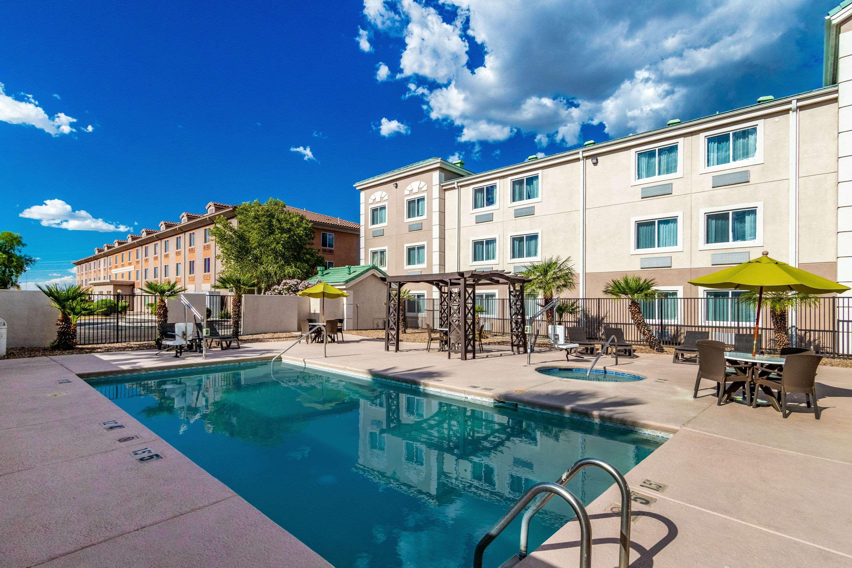 Comfort Inn Tucson Exterior photo